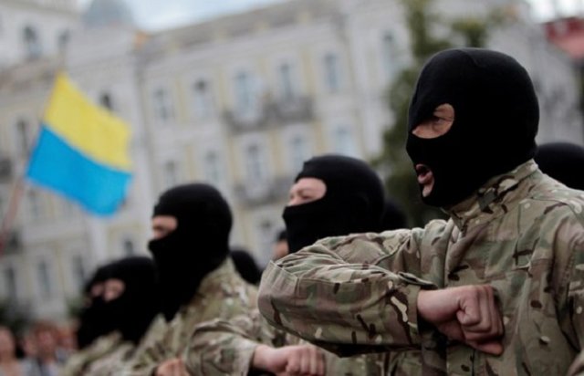 The Times: Киев вынужден бороться со своими фашистскими боевиками