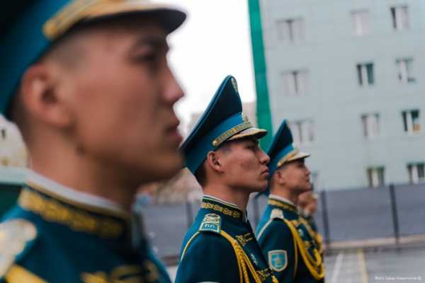 Выступление солдат президентского полка